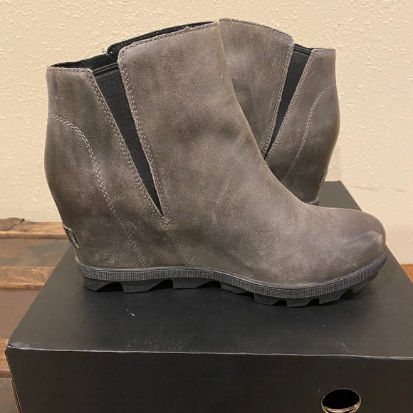 COPY - Sorel Joan of Arctic II Zip Wedge Boots, Size 7.5, Quarry (Gray) - Picture 3 of 11